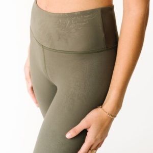 Forest Foliage light n tight hi rise 7/8 24”